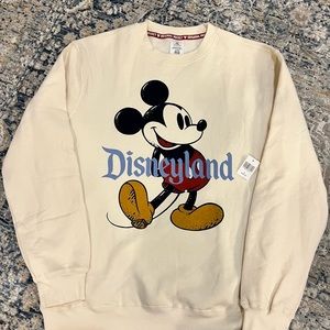 Disneyland cream Mickey Mouse pullover sweater